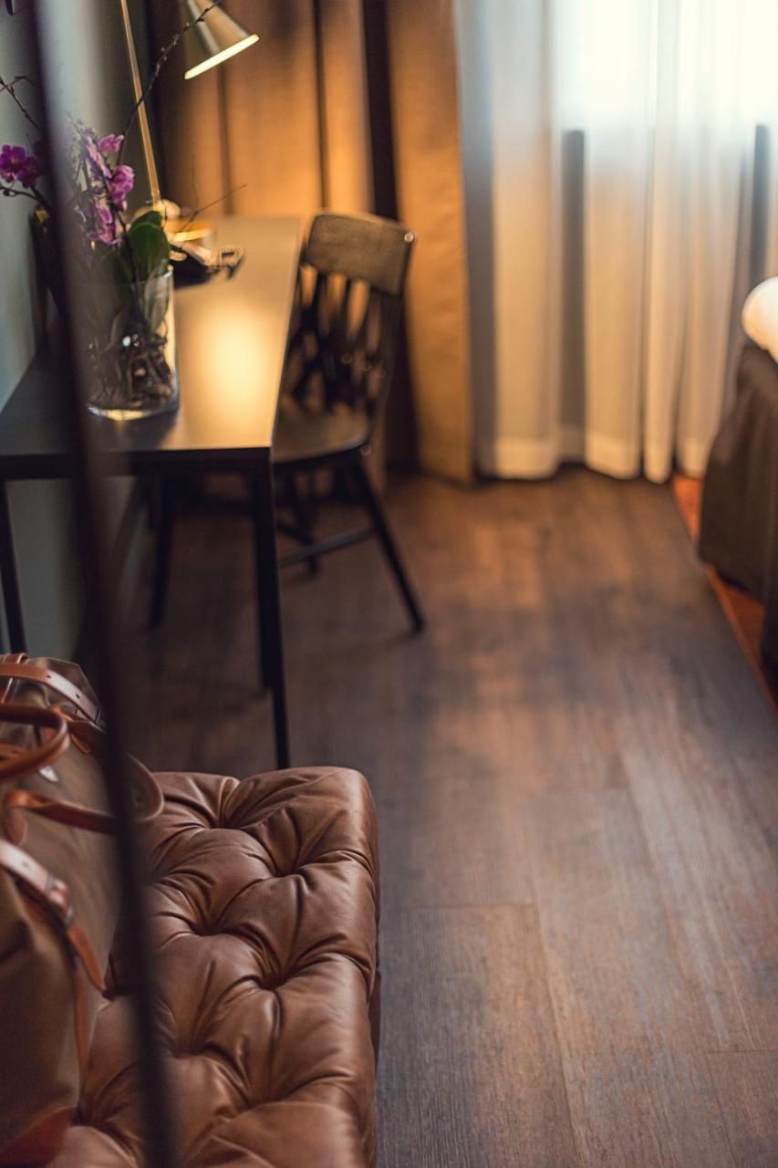 Western Hus 57 Hotel 4*